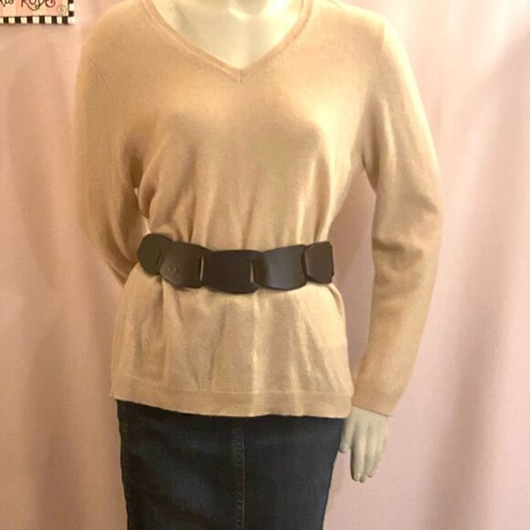 Authentic Gucci Belt   - Picture 6 of 8